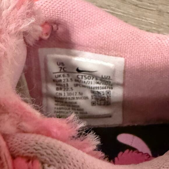 Nike Toddler Pink Furry hook and loop Sneakers Size 7C Made For Play Shoes - Picture 6 of 10
